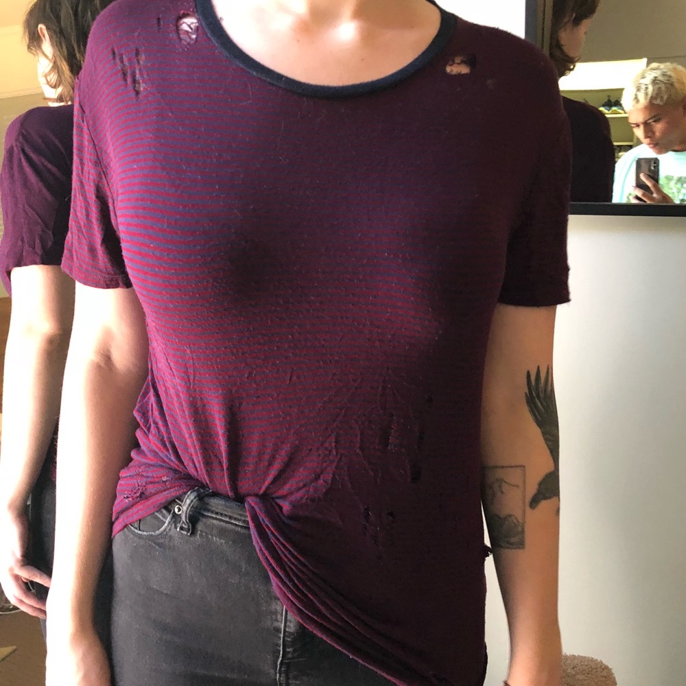 BRANDY MELVILLE DISTRESSED TEE
